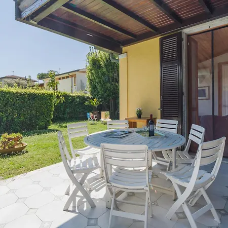 Carlotta By Interhome Forte dei Marmi